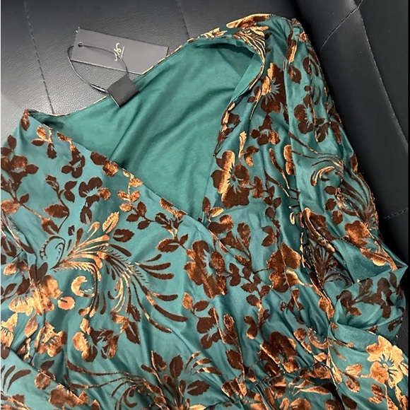 Brand New Maxi Dress - Picture 4 of 5